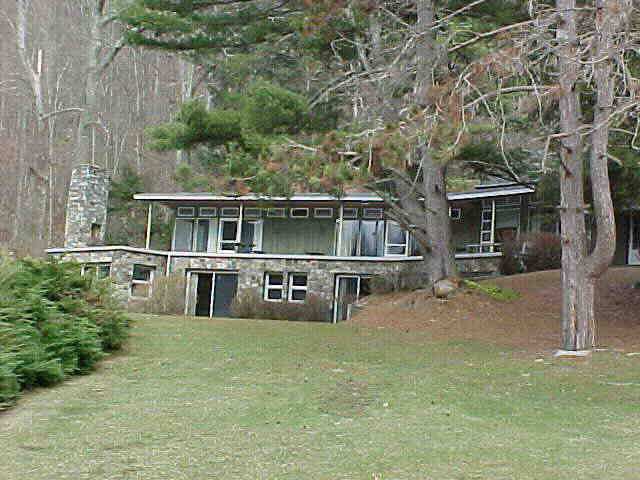 Building photograph for 135 WHITE HOLLOW ROAD